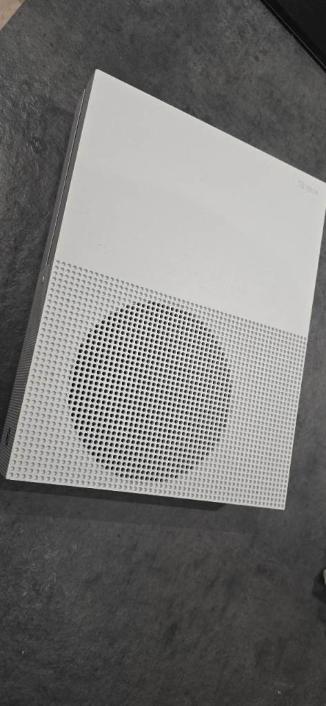 Xbox one s disc edition