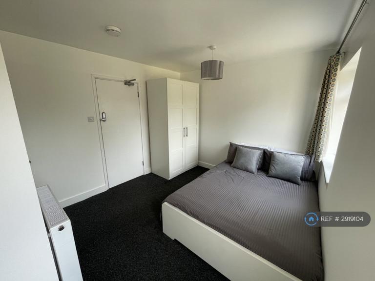 1 bedroom in Forest Row, Stevenage, SG2 (#2919104)