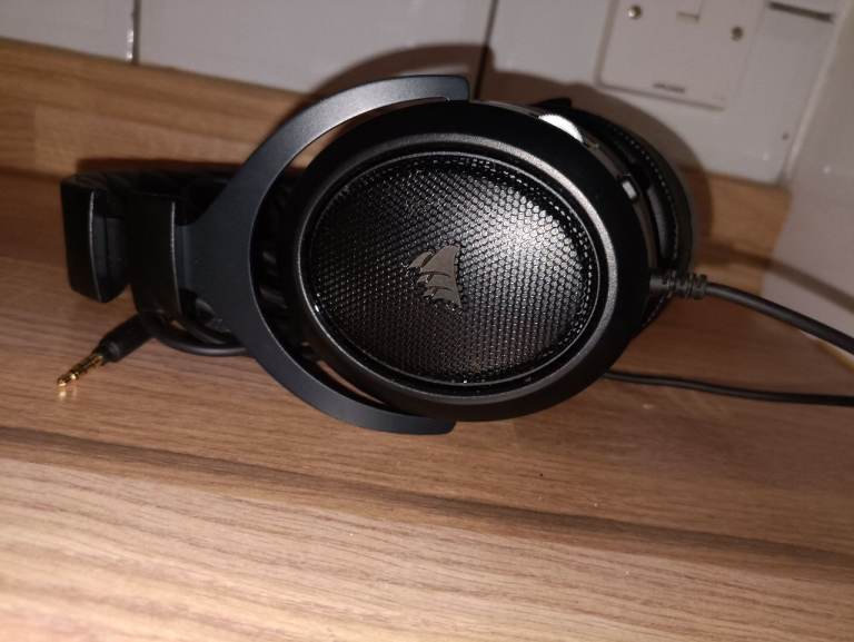 Corsair HS50 PRO 5.1 - GAMING HEADPHONES / HEADSET / MIC - PC XBOX PS4 PS5 NINTENDO