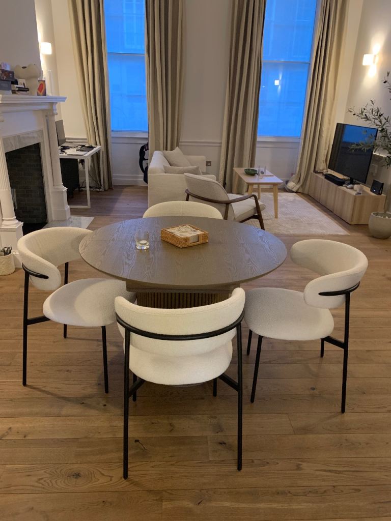 Modern Round Dining Table and 4 Chairs