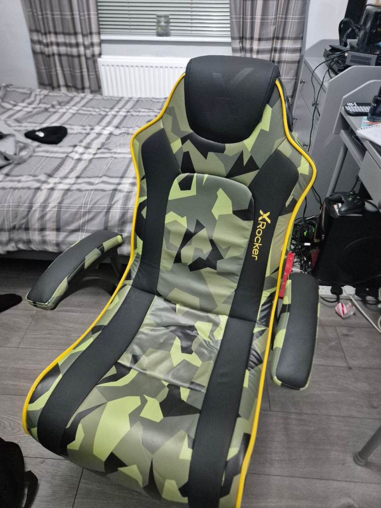 image for X Rocker gaming chair with built in speakers and USB