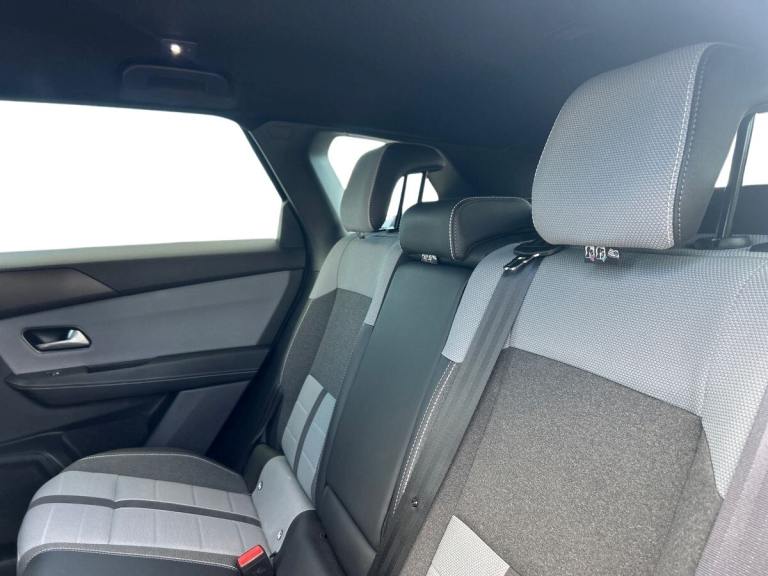  Vauxhall Grandland Electric 73kwh Gs Suv 5dr Electric Auto 213 Ps Electric