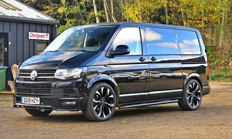 VOLKSWAGEN TRANSPORTER T6 HIGHLINE SWB EURO 6 SPORTLINE STYLE PANEL VAN Black M