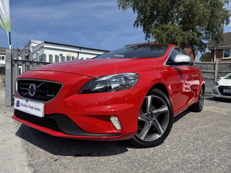 VOLVO V40 1.6 T2 R-Design Red Manual Petrol 2014