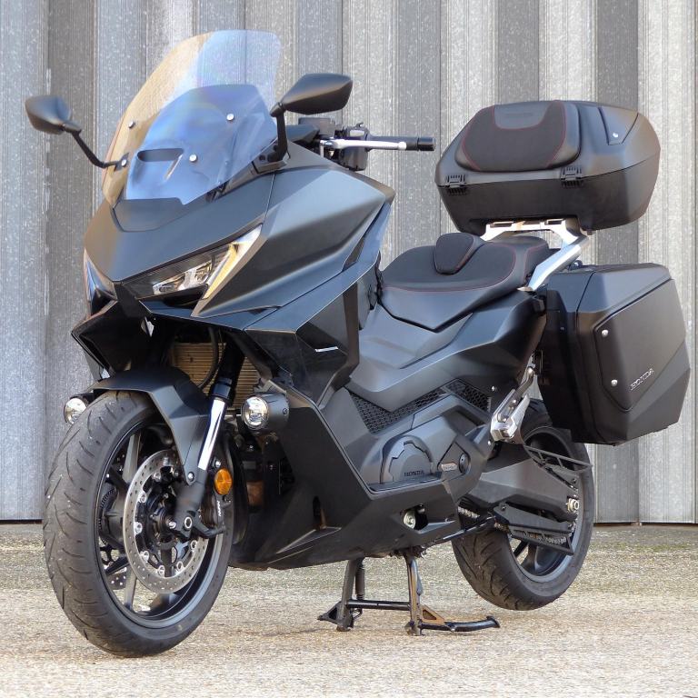 2025 Honda Forza 750 DCT – Superb Condition – Fully Loaded – Honda Warranty 