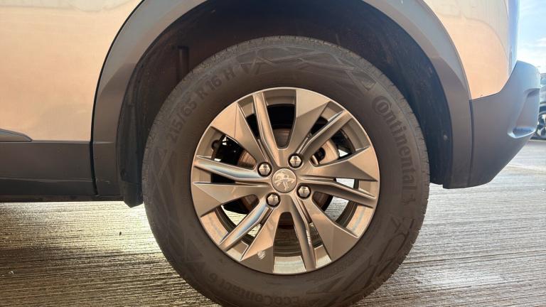 2022 Peugeot 2008 1.2 PureTech Active Premium SUV 5dr Petrol Manual Euro 6 (s/s) (100 ps) SUV Pet...