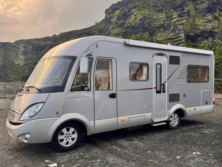 Hymer B655 SL Starline 2009 Mercedes 3.0 manual 3884kg French bed, rear washroom