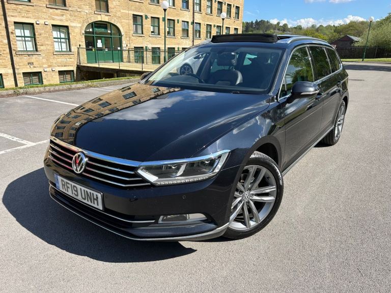 2019 (19) VOLKSWAGEN PASSAT 2.0 TDI GT 150 AUTO ESTATE PAN ROOF LTHR NAV