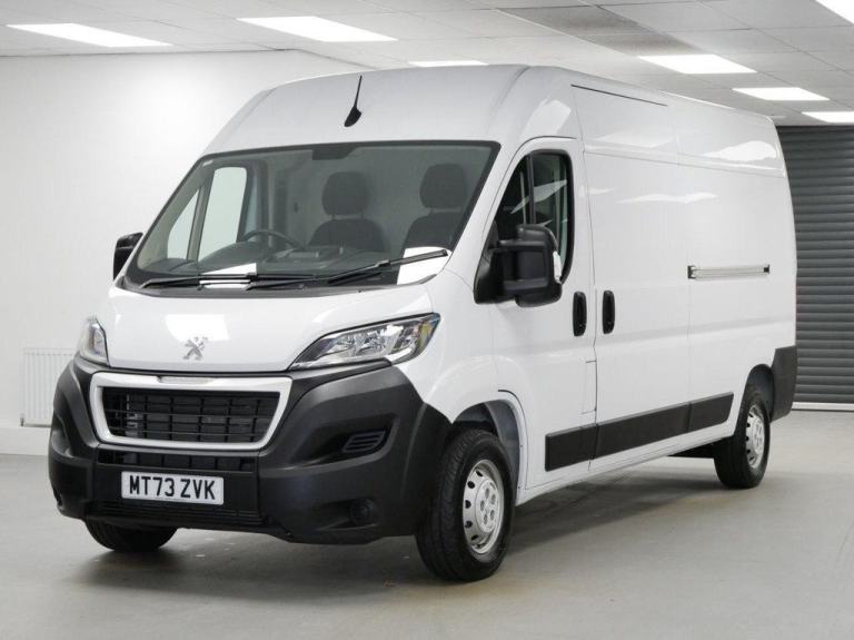 73 PEUGEOT BOXER 335 2.2 BLUEHDI 140 BHP L3 H2 PROFESSIONAL PREMIUM PLUS +