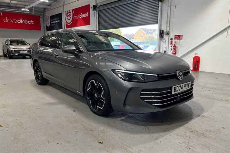 2025 Volkswagen Passat 1.5 eTSI Elegance 5dr DSG ESTATE PETROL Automatic