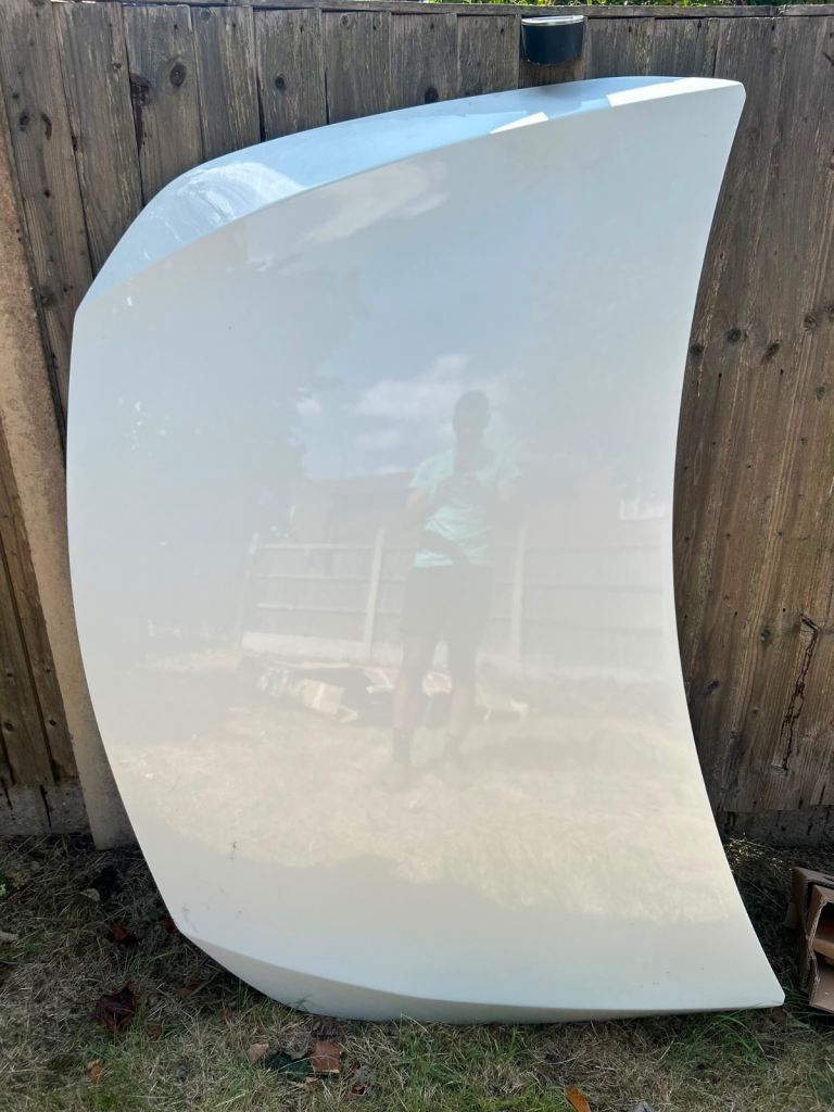 🚗 Genuine White Car Bonnet – Mercedes-Benz A-Class W177 (Saloon & Hatchback)