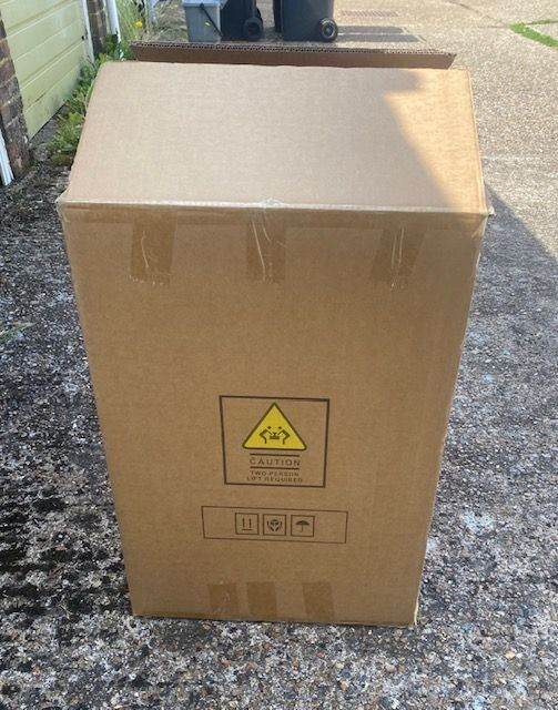 Large Brown Cardboard Box (Flatpacked)  