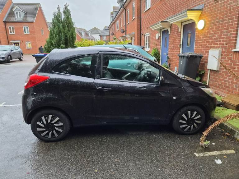 Ford, KA, Hatchback, 2012, Manual, 1242 (cc), 3 doors