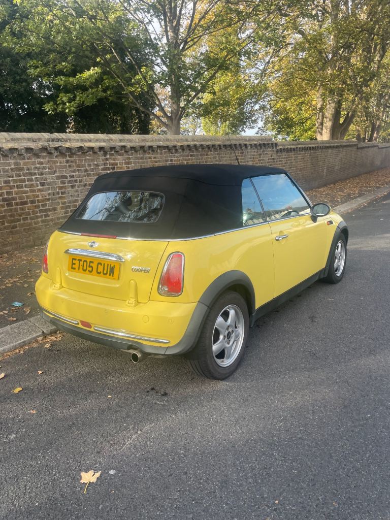 Mini, CONVERTIBLE, Convertible, 2005, Manual, 1598 (cc), 2 doors