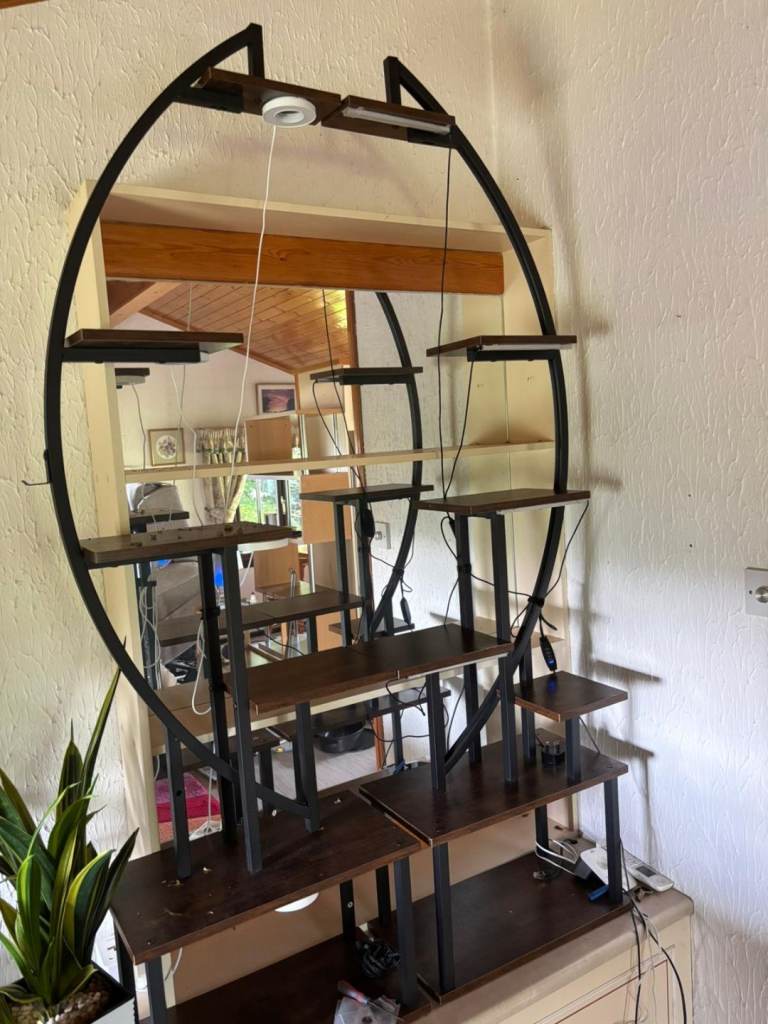 Large Circular Multi-Tiered Plant Stand / Display Unit (with LED Grow Lights)