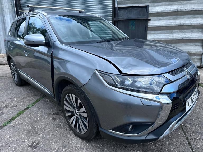 2020 69 REG MITSUBISHI OUTLANDER EXCEED CVT 2.0 4WD DAMAGED REPAIRABLE SALVAGE 