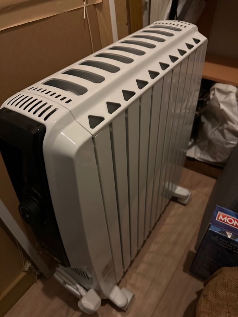 De'Longhi Dragon 4 Oil Filled Radiator – Good Condition