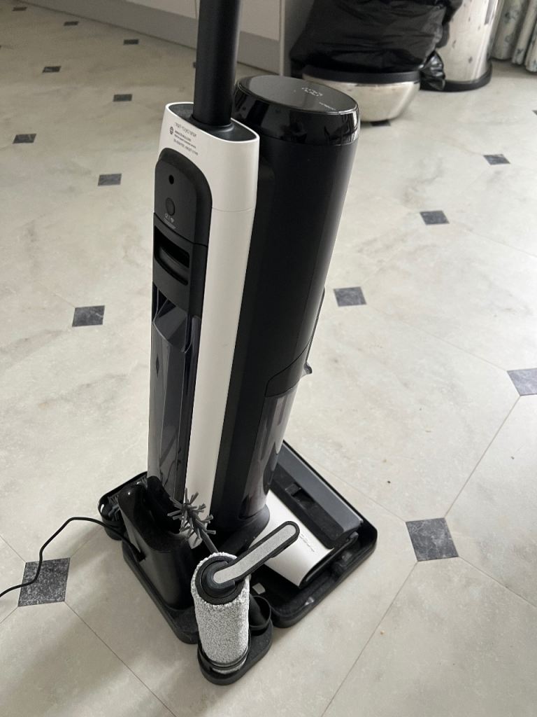 Tineco electric mop - like new
