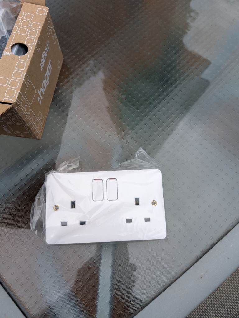 Double socket