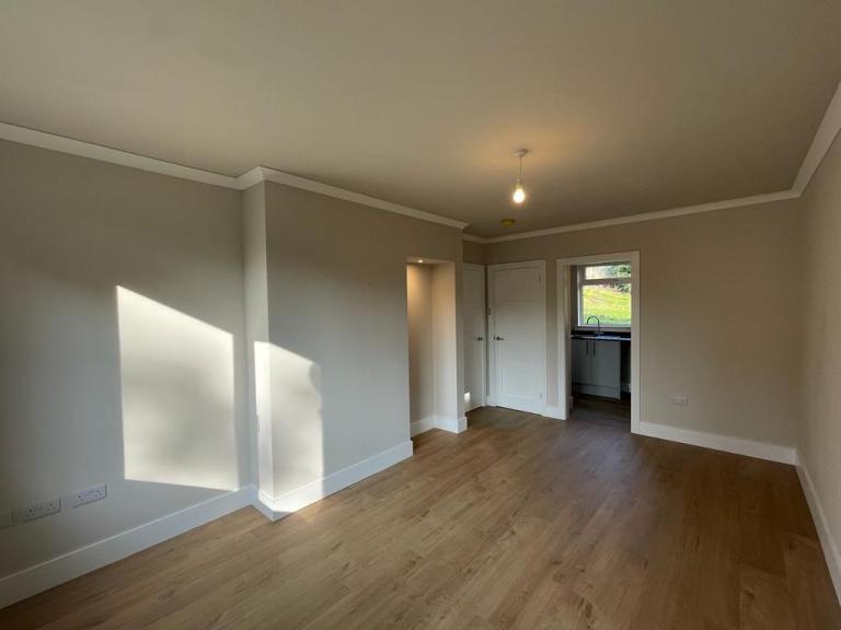 1 Bedroom Flat for rent (Ground Floor)
