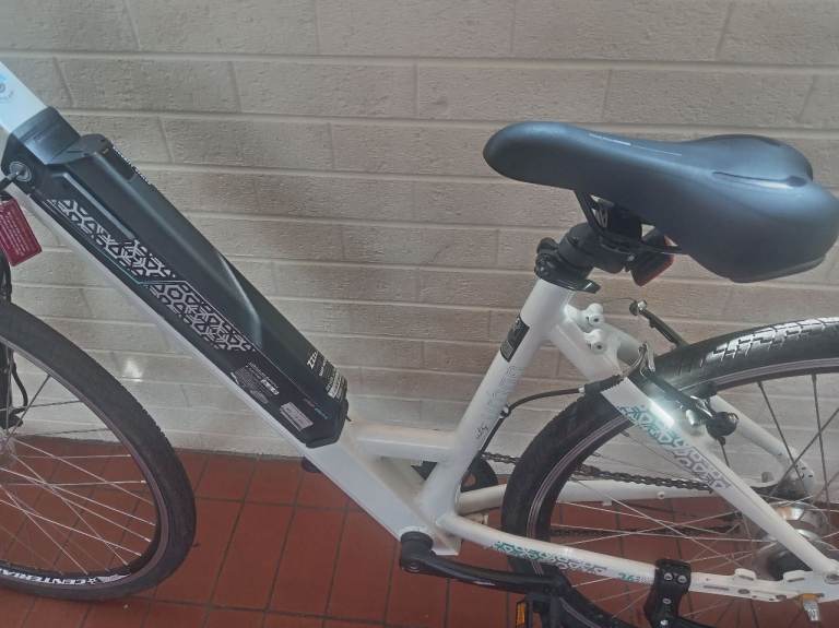 Lectro electric bike, 250watt 36 volt battery 