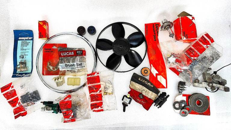 ASSORTED CLASSIC CAR PARTS