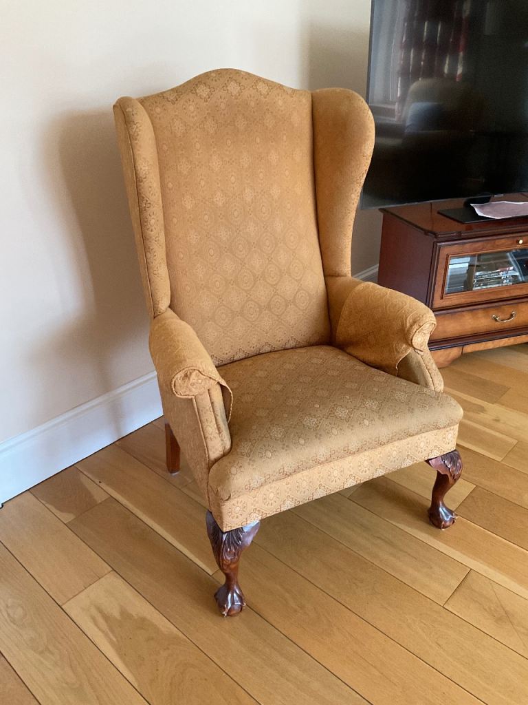 Sofa plus two chairs