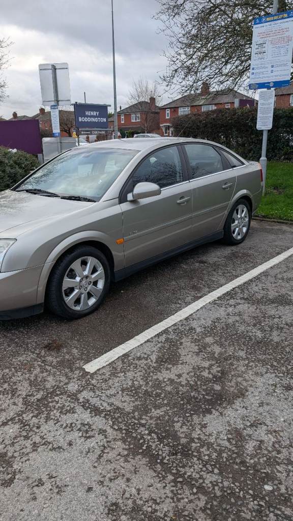 Vauxhall, VECTRA, Hatchback, 2002, Manual, 3175 (cc), 5 doors