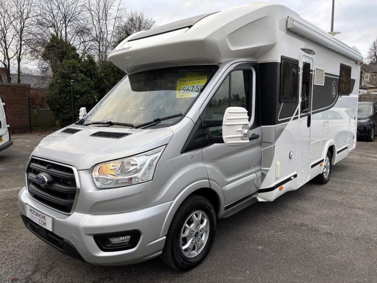 Benimar Tessoro 494 4 Berth, 4 Belts, One owner, 6400 miles