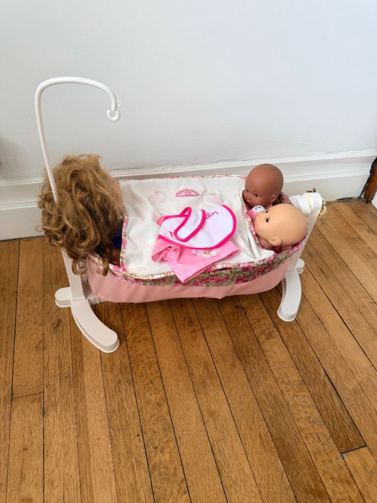 Free baby Annabel set 