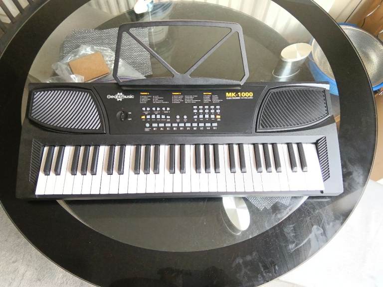 Electronic Keyboard MK-1000