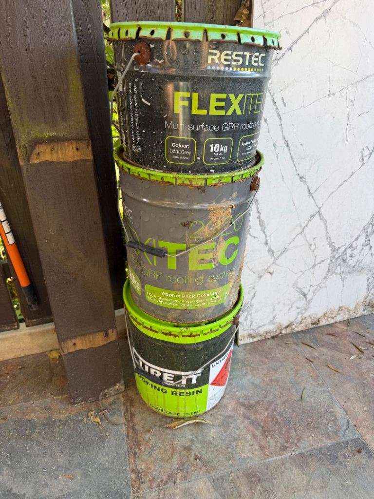 Roofing resin 