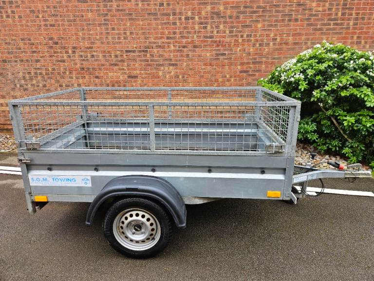 Trailer single axle Approx 7x3.5 ft