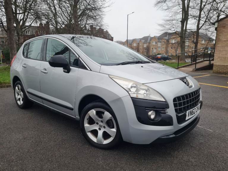 2013 Peugeot 3008 1.6 Diesel HDI 115  5 doors manual facelift 