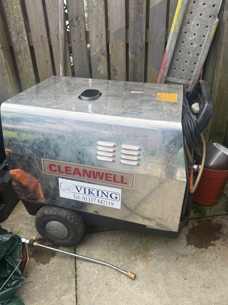CLEANWELL Hot/Cold Pressure Washer - Diesel, Fair Condition
