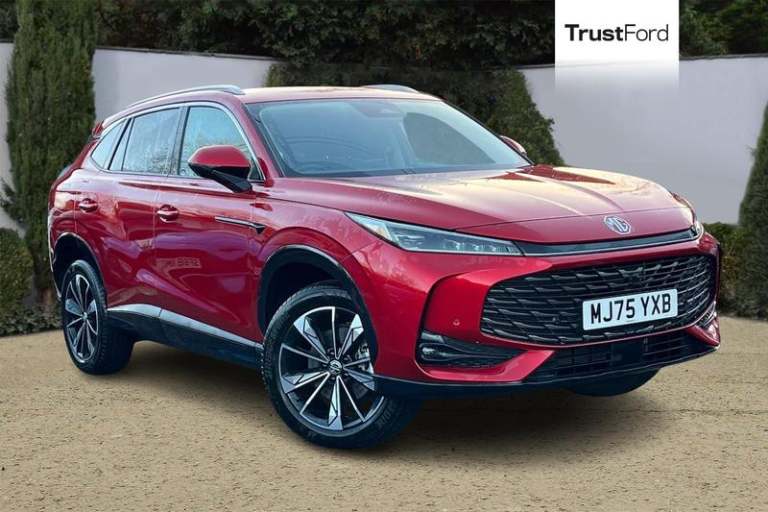 2025 MG MG HS 1.5 T-GDI Trophy 5dr ESTATE PETROL Manual