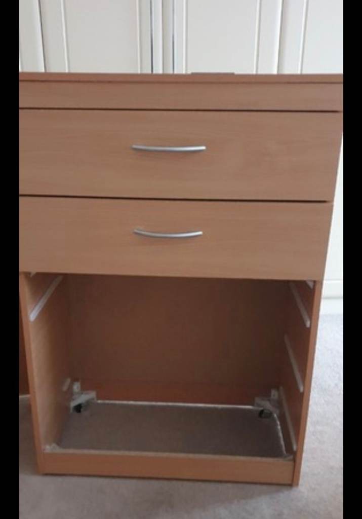 Drawers set, small repair needed