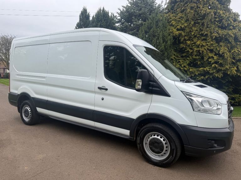2015 FORD TRANSIT VAN TREND 2.2**L2H2**125BHP**