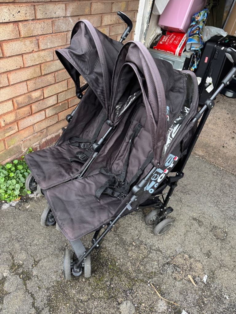 Double stroller 