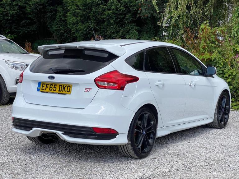 2015 Ford Focus 2.0T EcoBoost ST-2 5dr HATCHBACK PETROL Manual