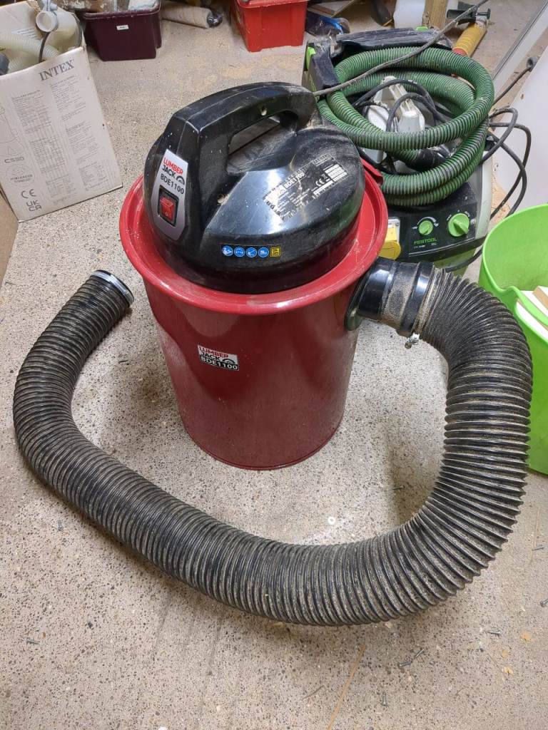 Lumberjack BDE 1100 240v dust extractor 