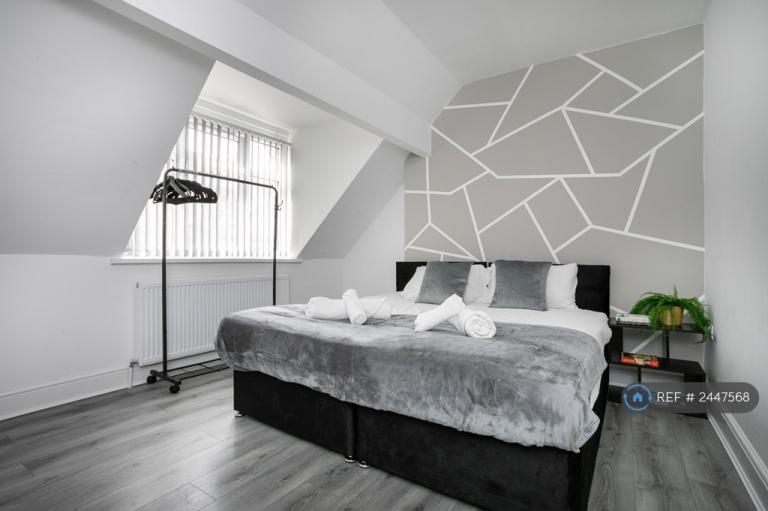 5 bedroom house in Chaucer Street, Leicester, LE2 (5 bed) (#2447568)