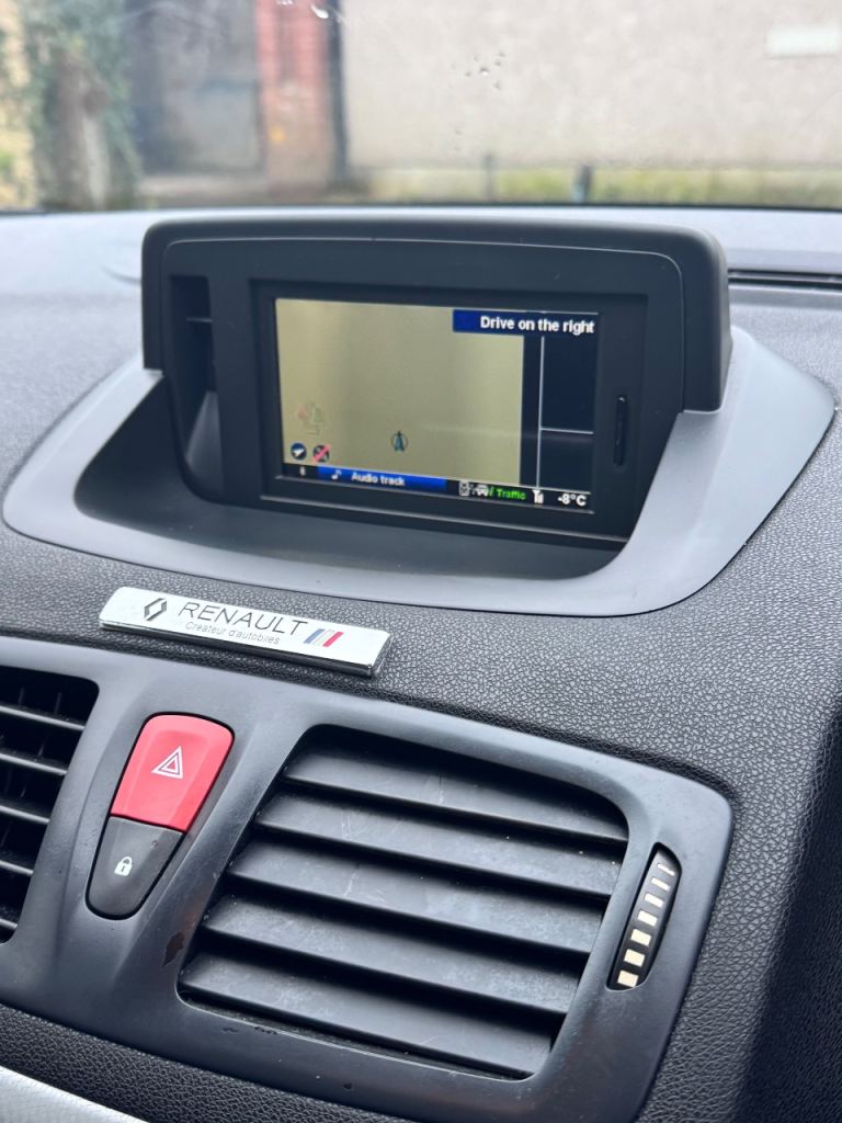 Renault, MEGANE, Hatchback, 2011, Manual, 1870 (cc), 5 doors