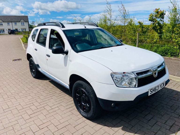 2013 Dacia duster 1.5 dci , 96000 mile white long mot