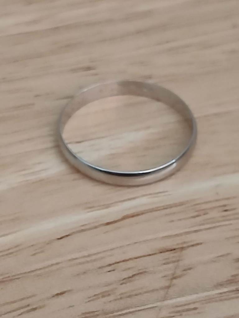 375 gold Plain wedding band Ring – Size W