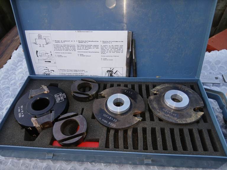 KITY SPINDLE MOULDER CUTTER BLOCK & CUTTERS