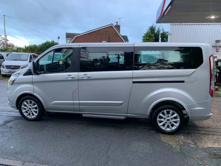 2019 Ford Tourneo Custom 2.0 320 EcoBlue Titanium Minibus Double Cab 5dr Diesel Manual L2 Euro 6 ...