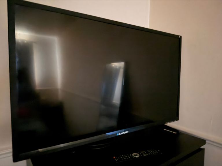 36 inch blaupunkt television 