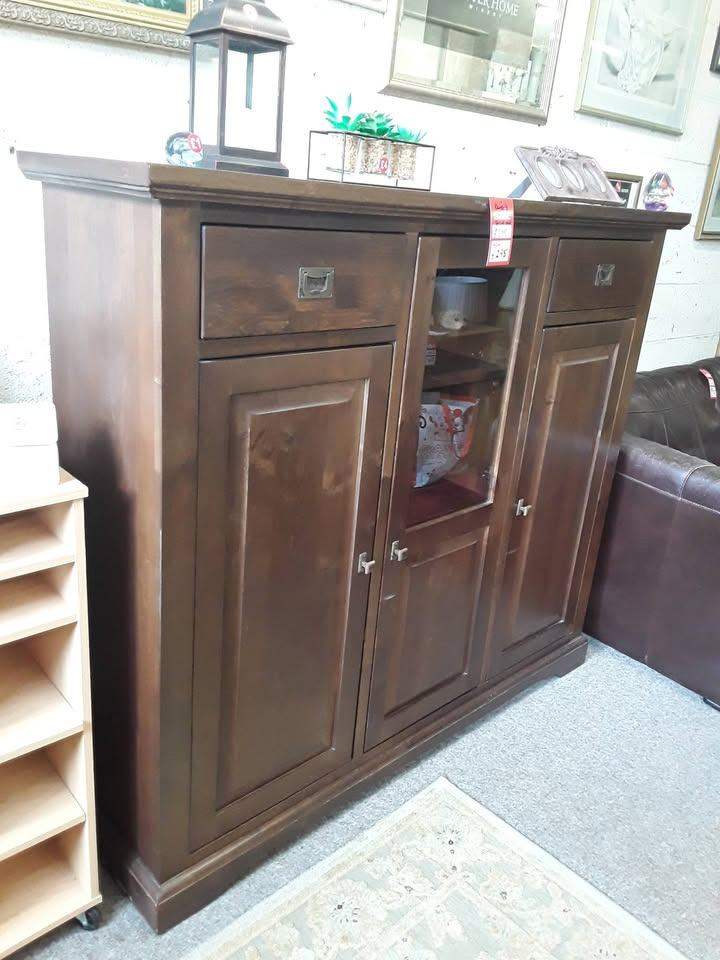 1980s Kendal's heavy oak unit Low Cost Moves 2nd Hand Furniture STALYBRIDGE SK15 3DN