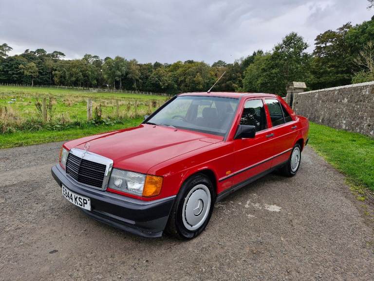 Mercedes-Benz, 190, Saloon, 1988, Manual, 1997 (cc), 4 doors